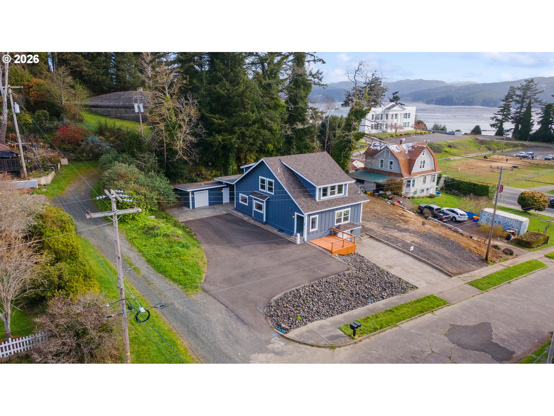 790 OREGON AVE