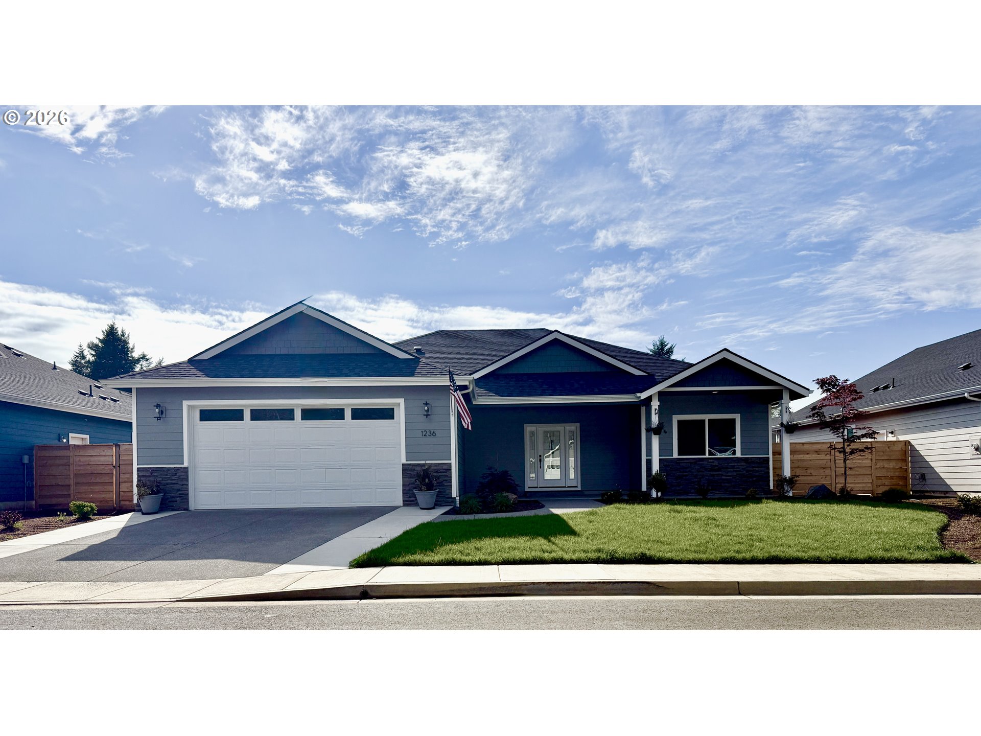 1236 LIGHTHOUSE LN