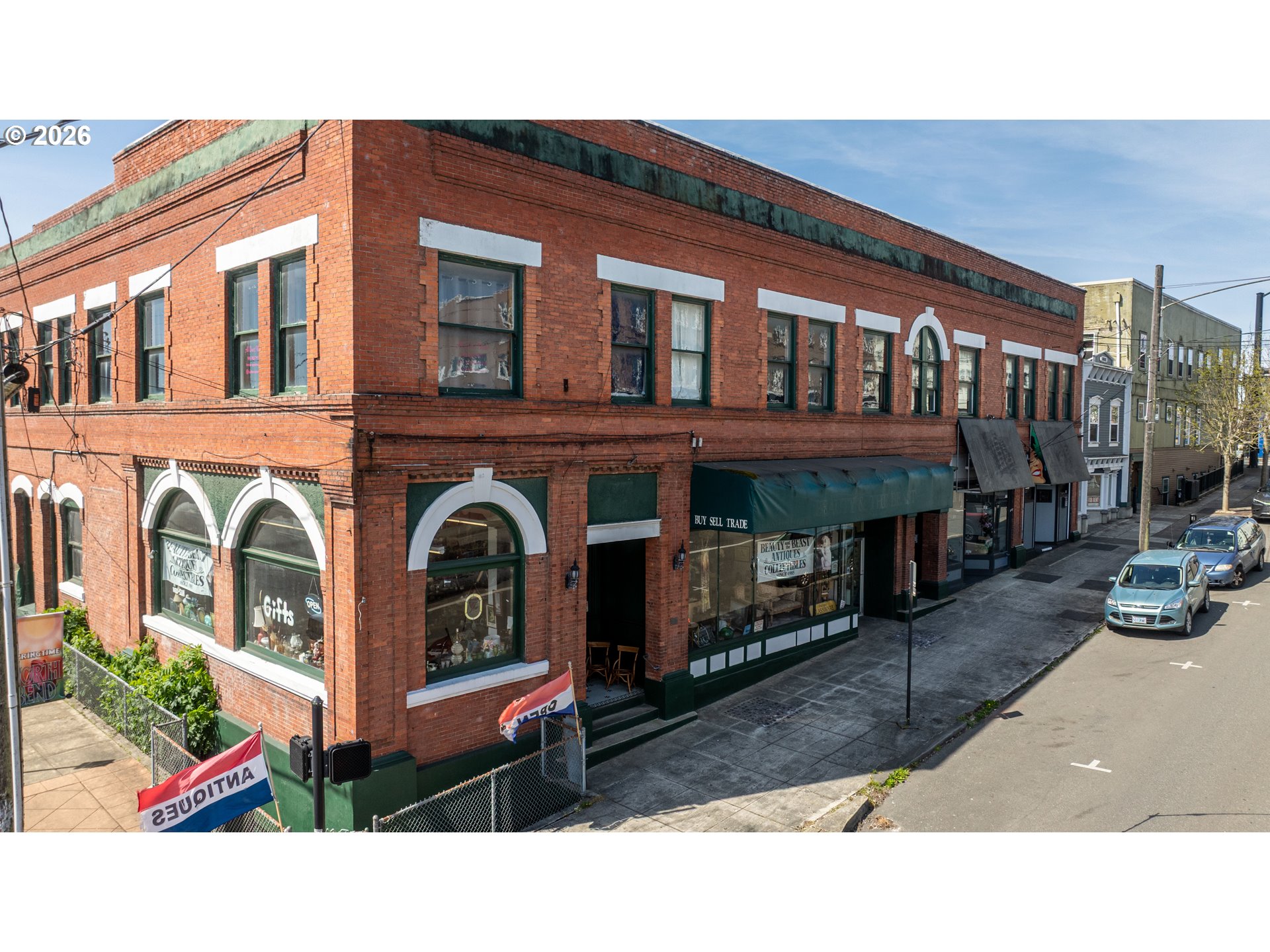 635 VIRGINIA AVE