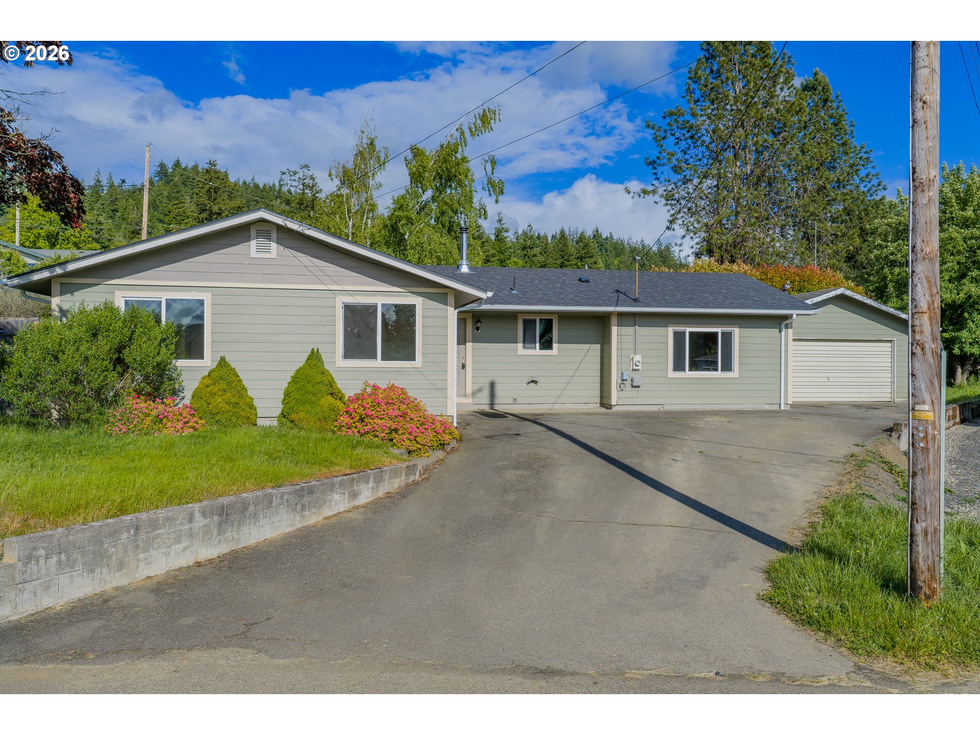 1816 SUNSET CT