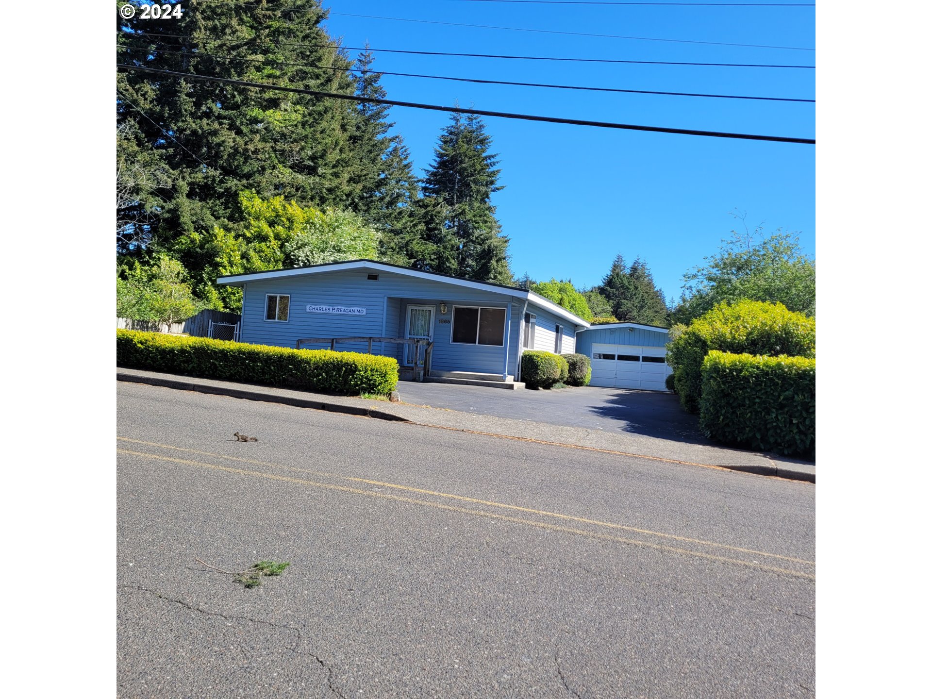 1865 THOMPSON RD