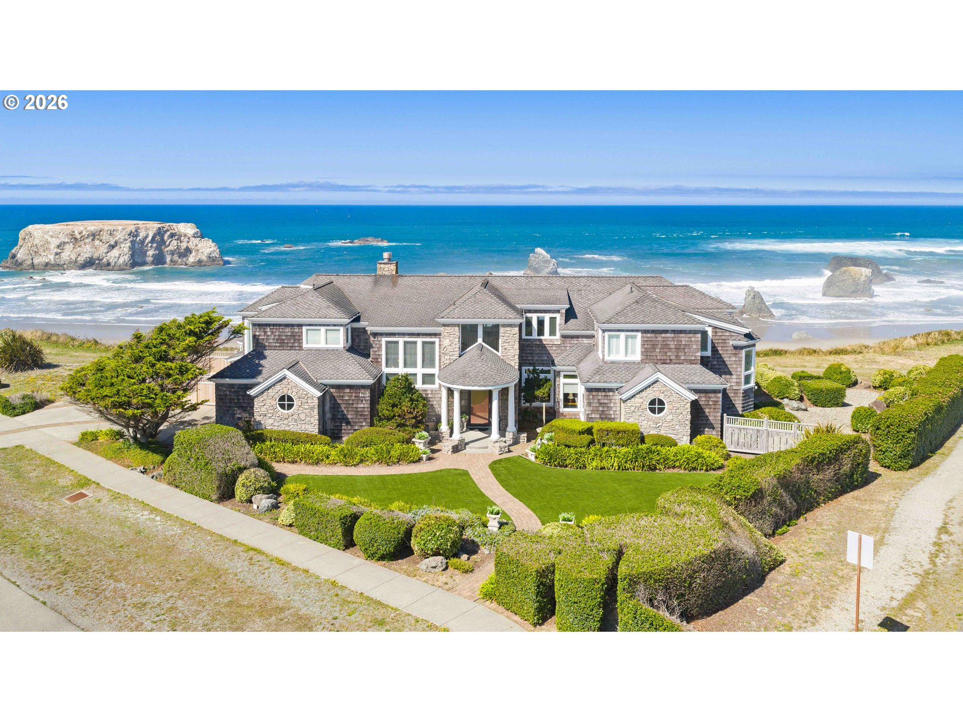 750 BEACH LOOP DR