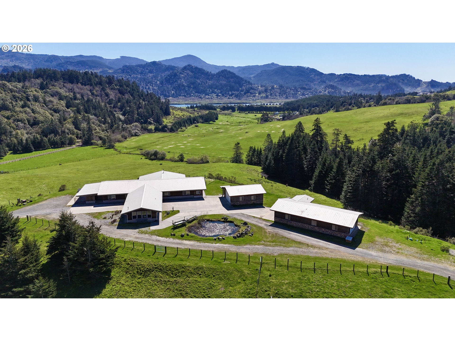 94621 N BANK ROGUE RIVER RD