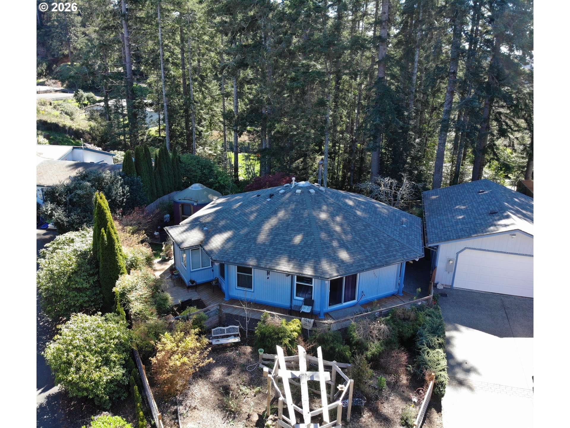 1625 KRISTI LOOP