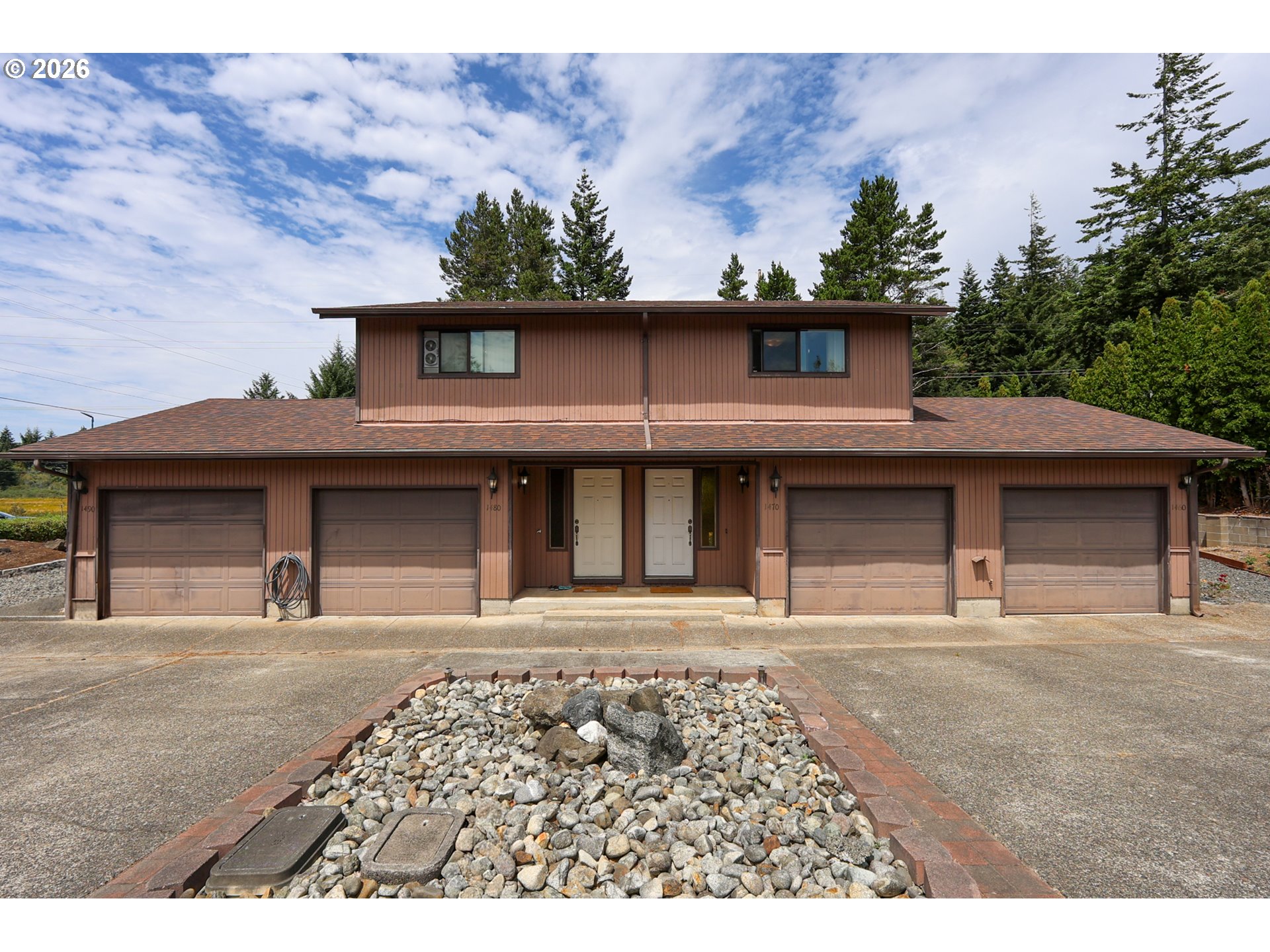 1460 SCOTT LN
