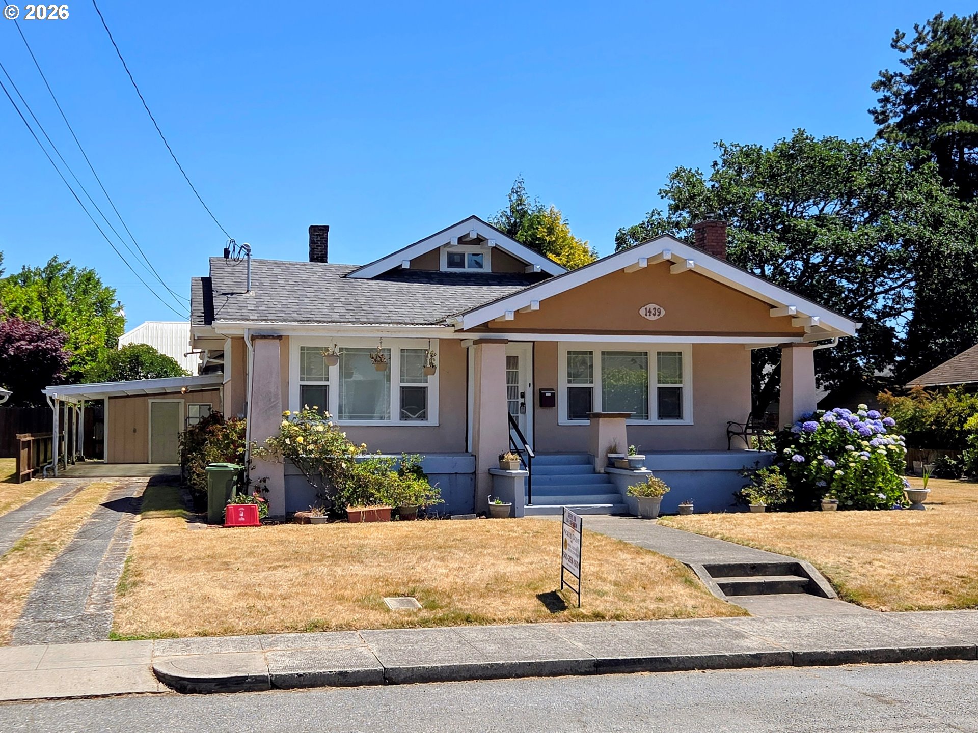 1439 UNION AVE