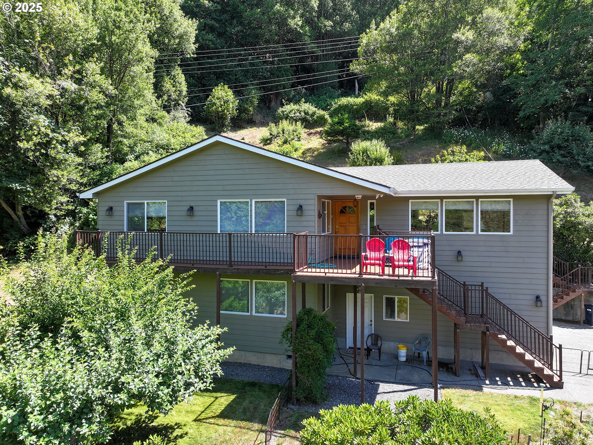98493 N BANK CHETCO RIVER RD