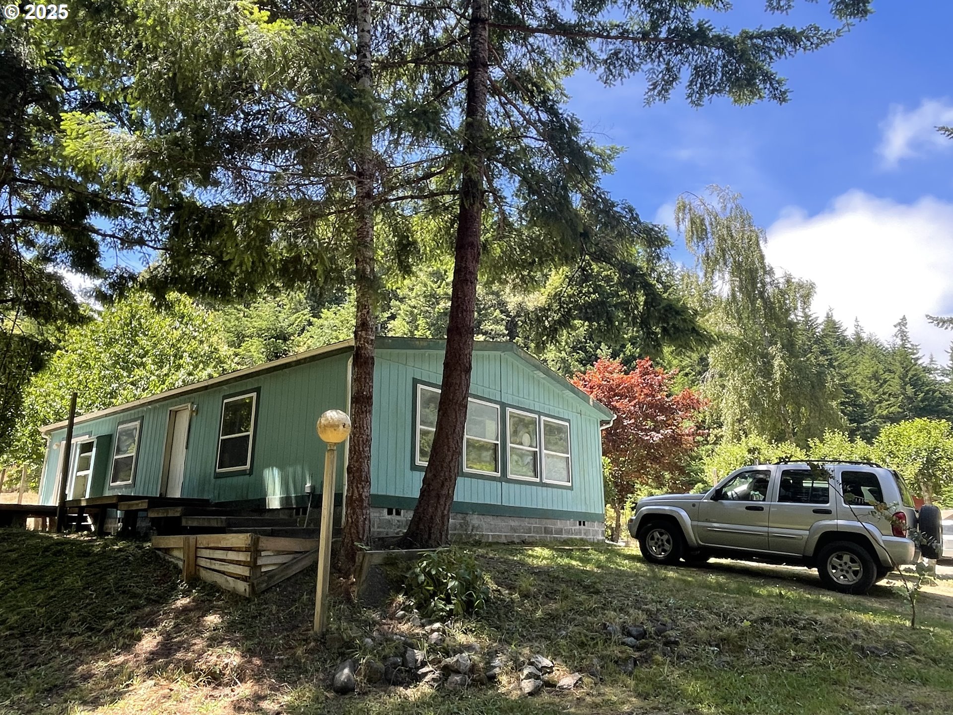 33052 CEDAR VALLEY RD