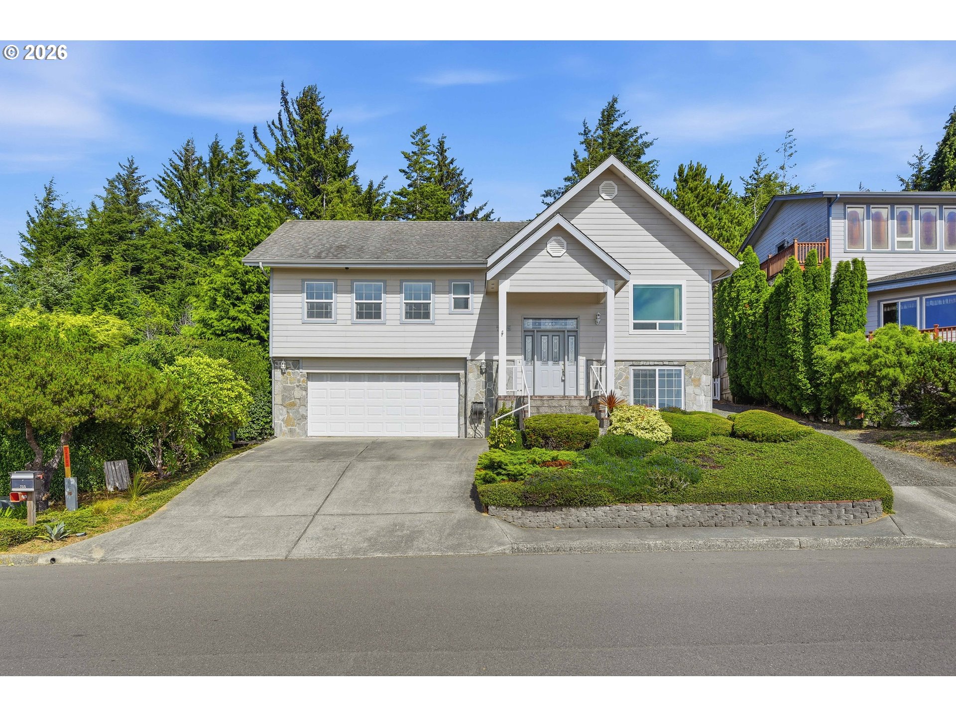 755 PREFONTAINE DR