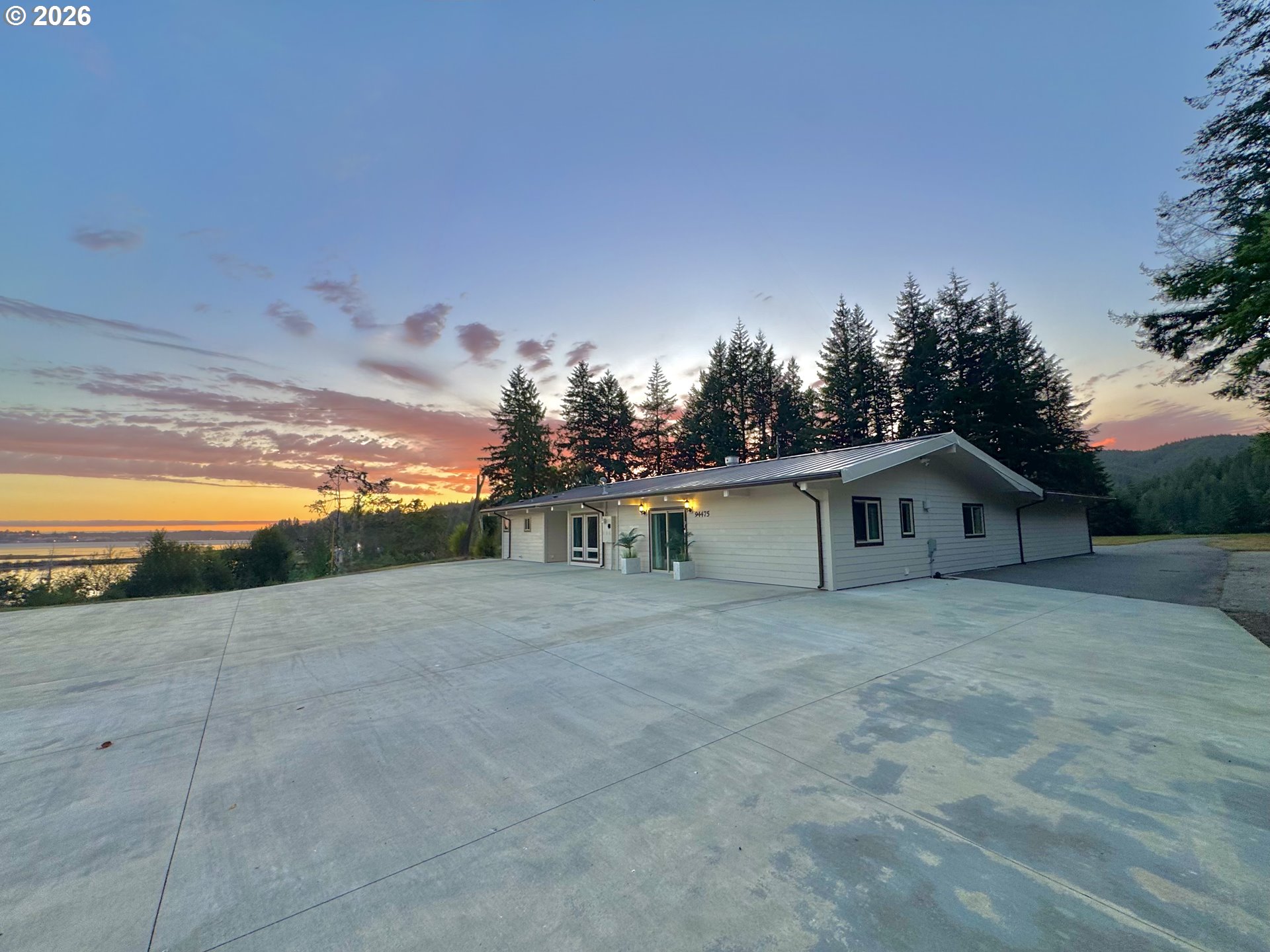 94475 Golf Course LN