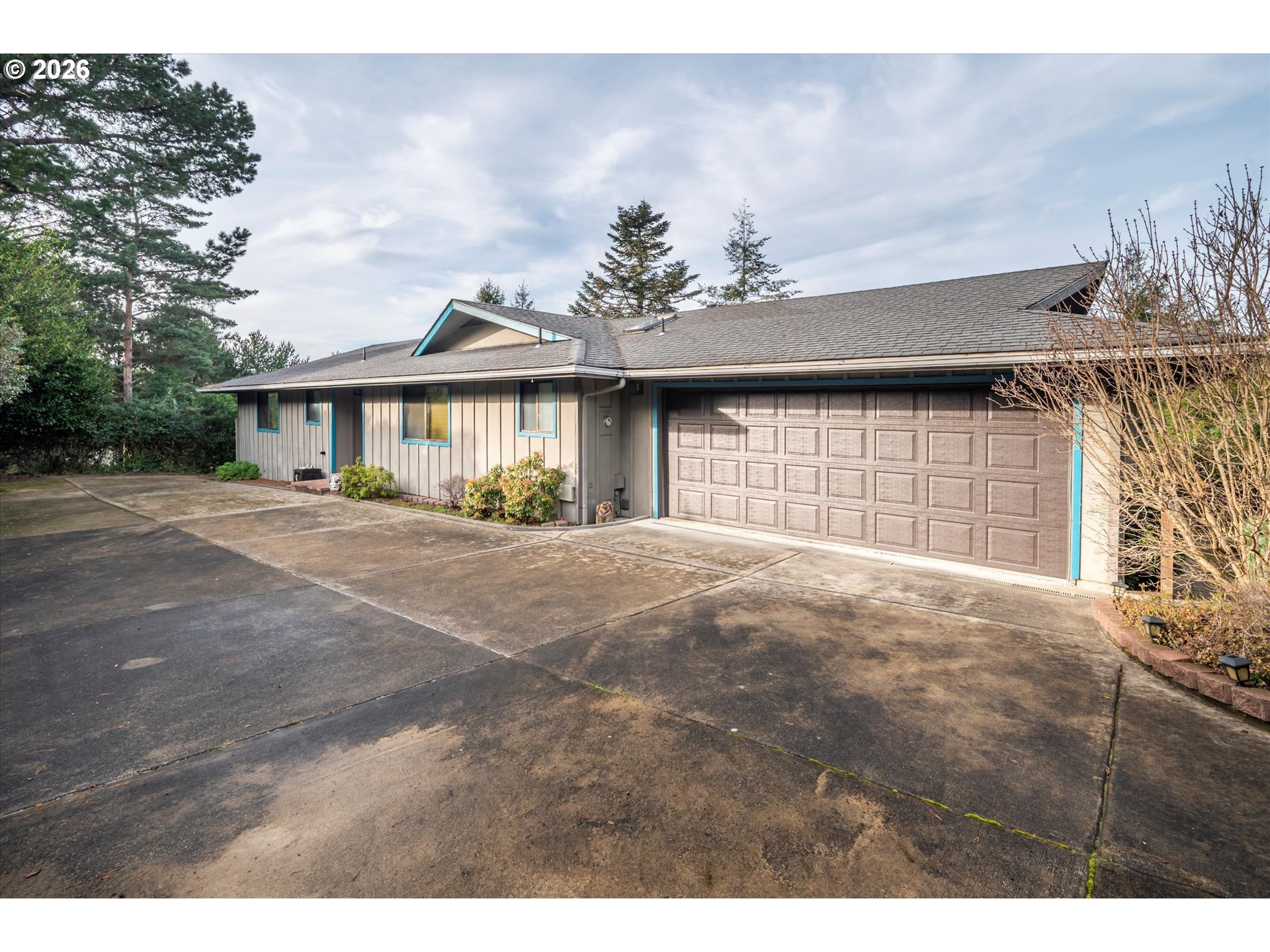 875 SIGNAL WAY
